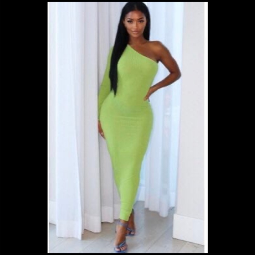 Green PrettyLittleThing One Shoulder Maxi Dress